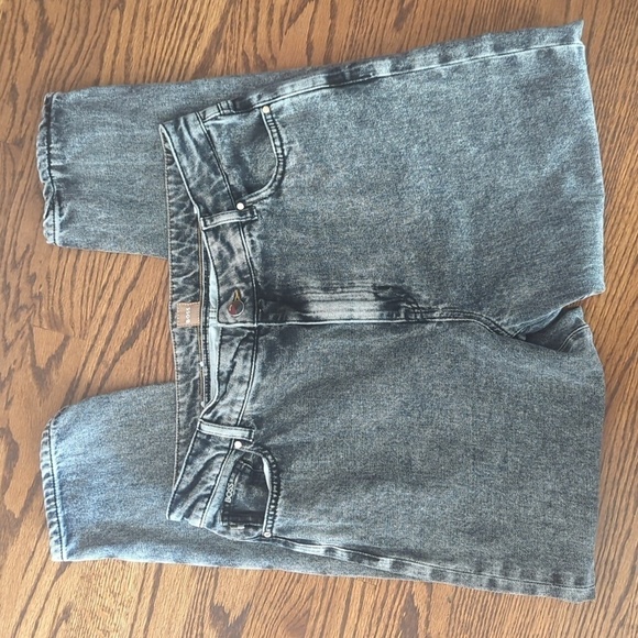 Hugo Boss gray wash high waist tapered fit classic designer  jeans  W30 L27 - Picture 7 of 10